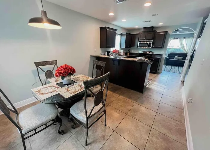 Quiet Neighborhood, New Amenities! *